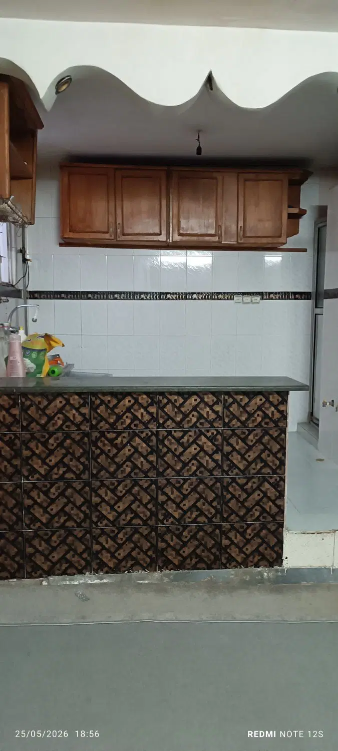 خانه تمام رهن جنب کمیته امداد
