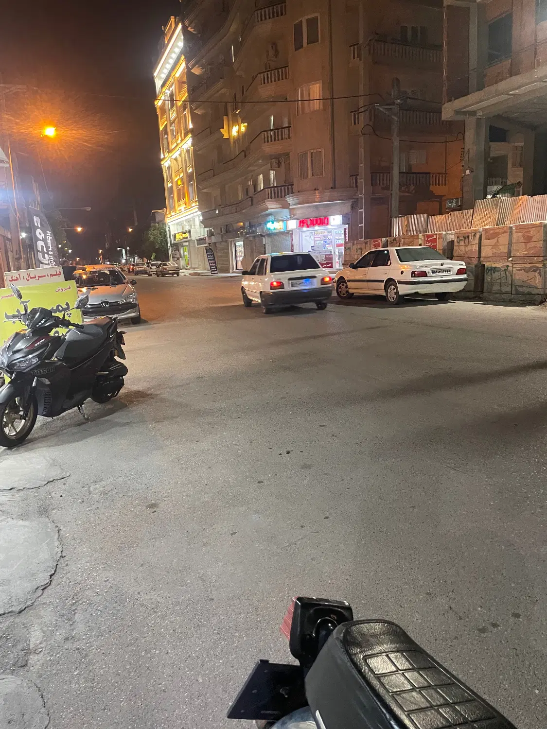 زمین کاربری دار بهترین موقیعت ازادشهر دهنه ۱۰
