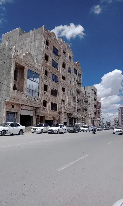 مشاور املاک عشایر