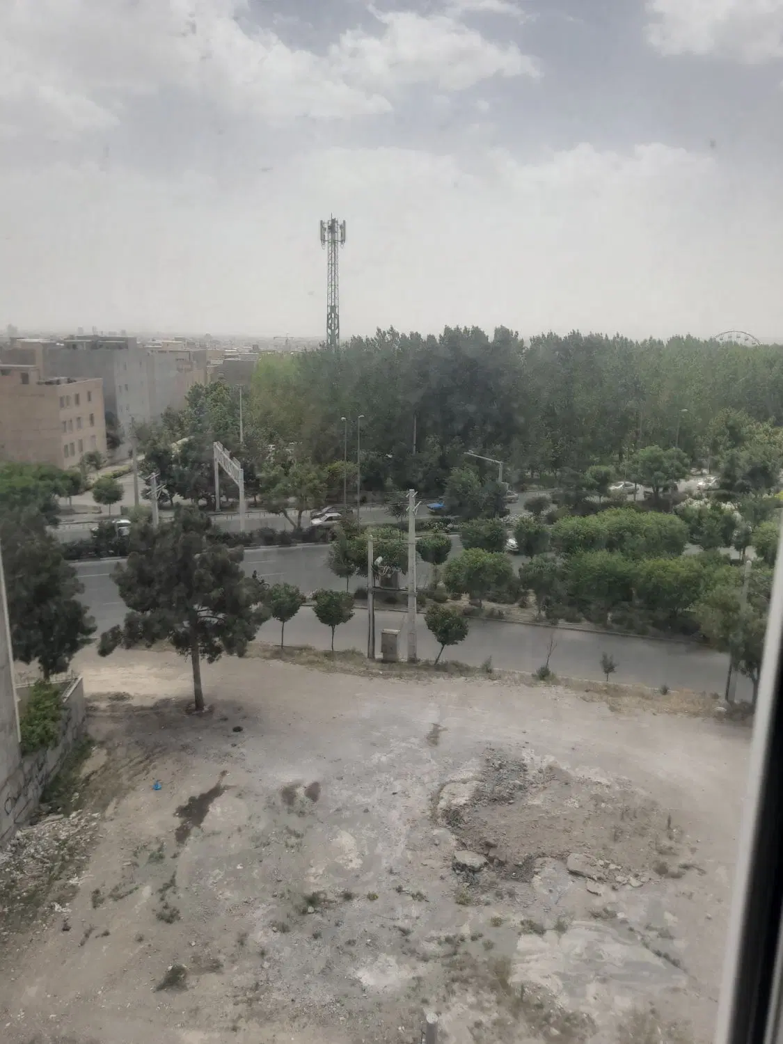 ۲۰۰ ویلای فروش (املاک ایلیا )