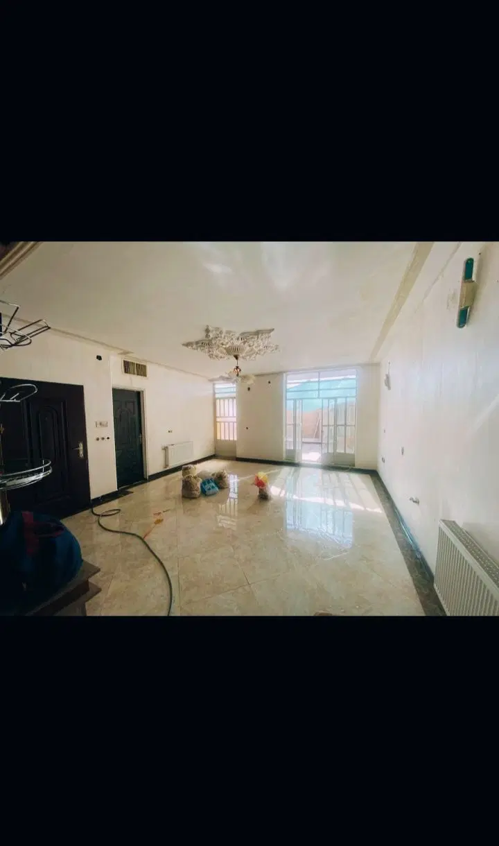 منزل مسکونی لوکس دوطبقه مجزا