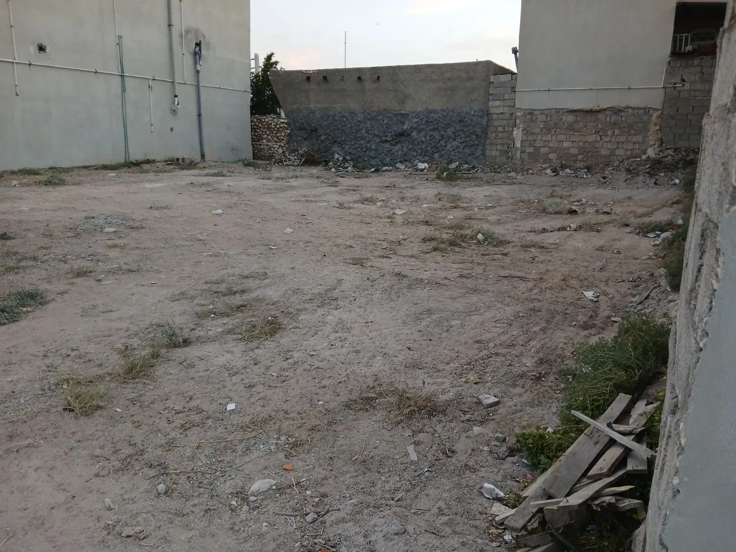فروش زمین مسکونی تجاری