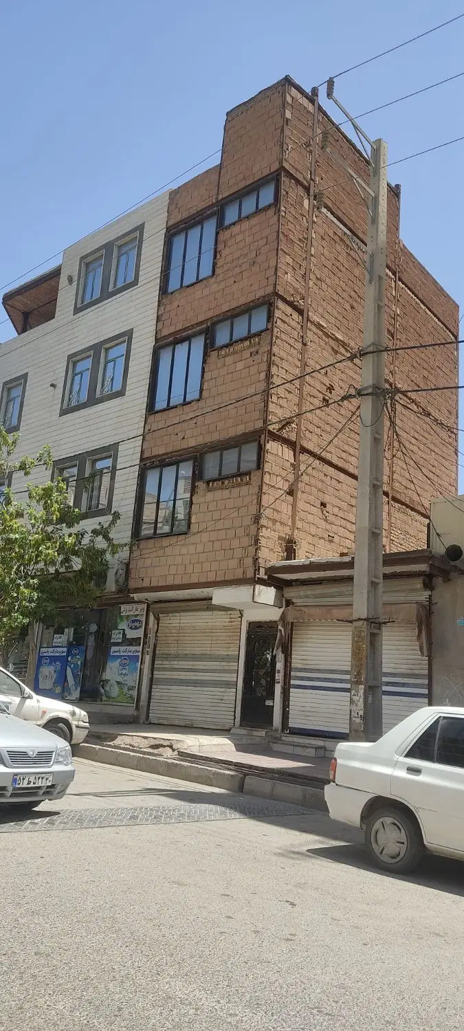 منزل مسکونی و تجاری