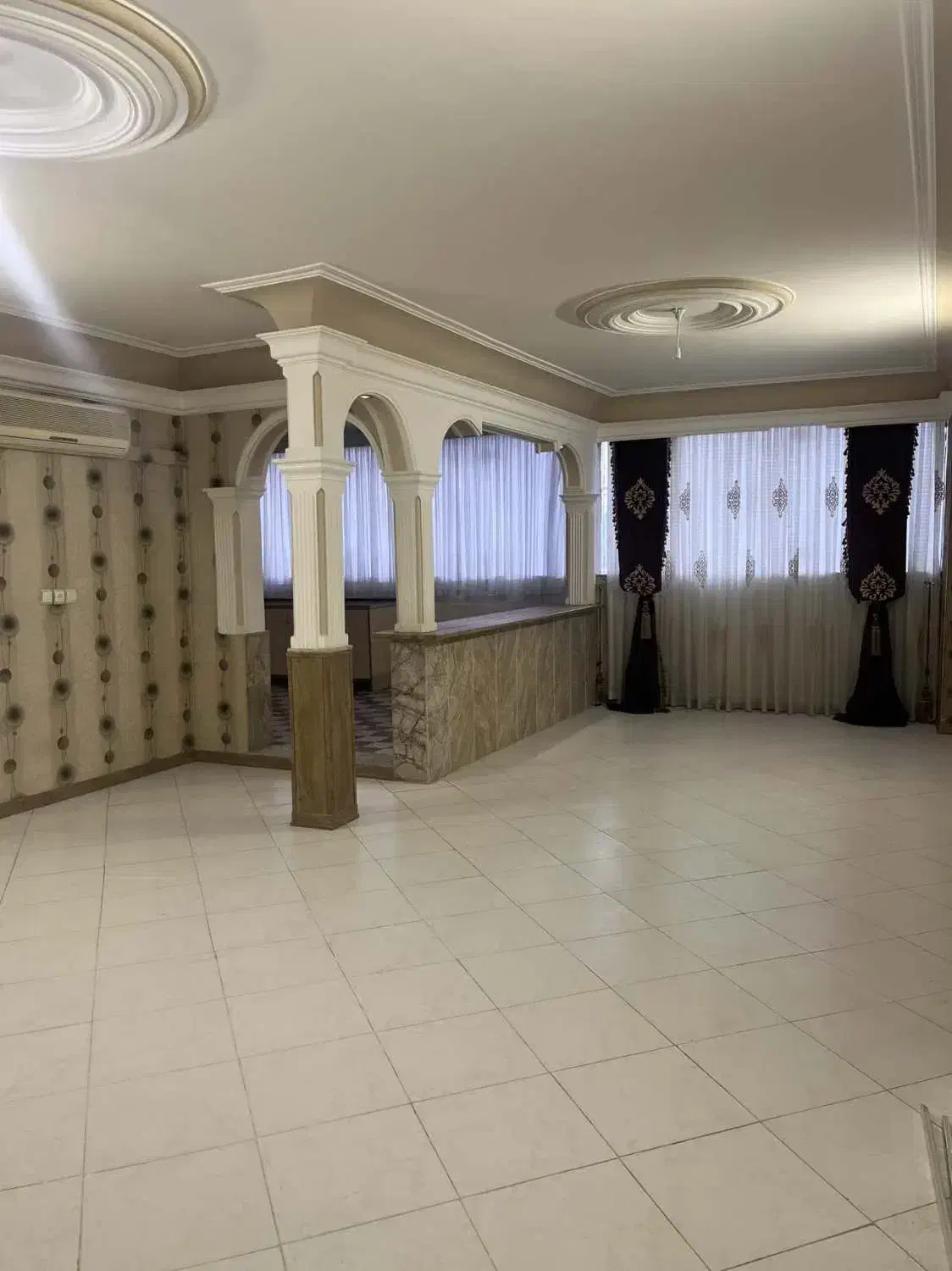 رهن و اجاره واحد ۱۴۰ متری پیروزی