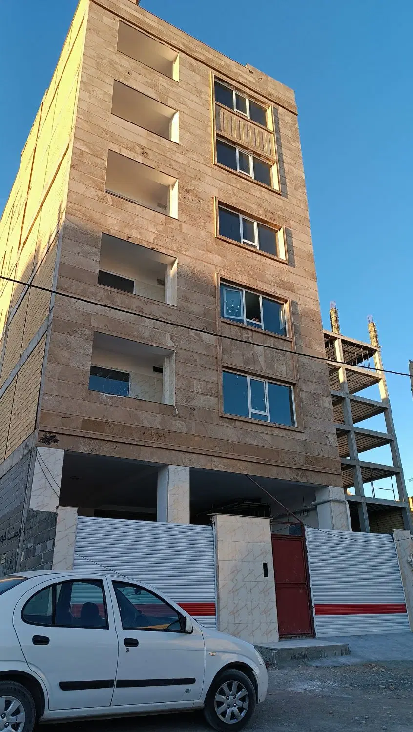 فروش فوری آپارتمان زیر قیمت منطقه.فول امکانات