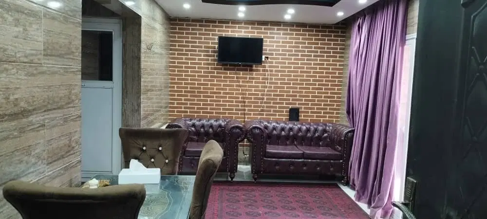 اجاره روزانه در آبگرم رینه با چشمه آب درمانی