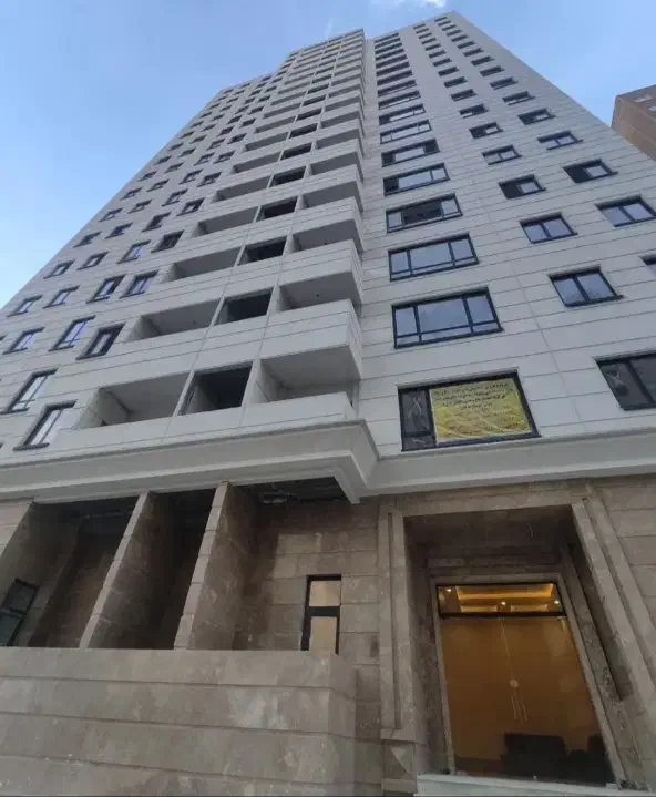 ۱۲۴ متر ساختمان روژان c3 خیابان اردستانی