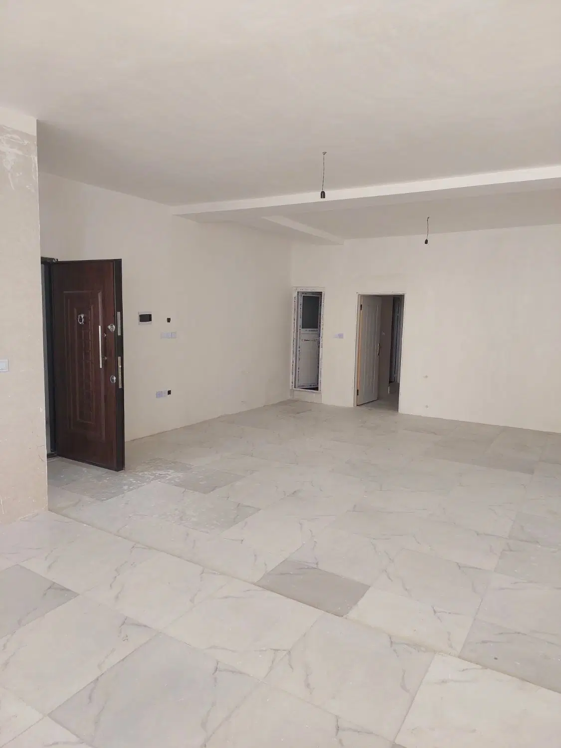 واحد دانش بر خیابان اصلی سرحدی