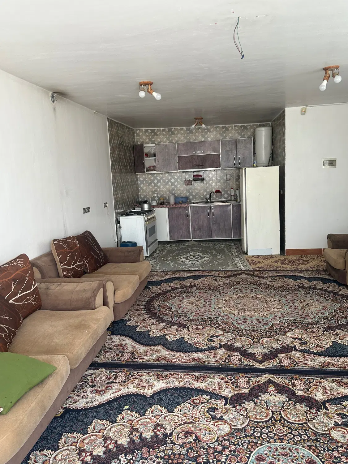 فروش باغ ۷۹۰ متری در قلعه سفید