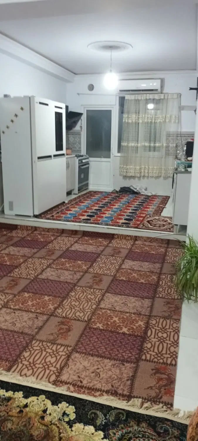 آپارتمان 102متری  با پارکینگ واسانسور