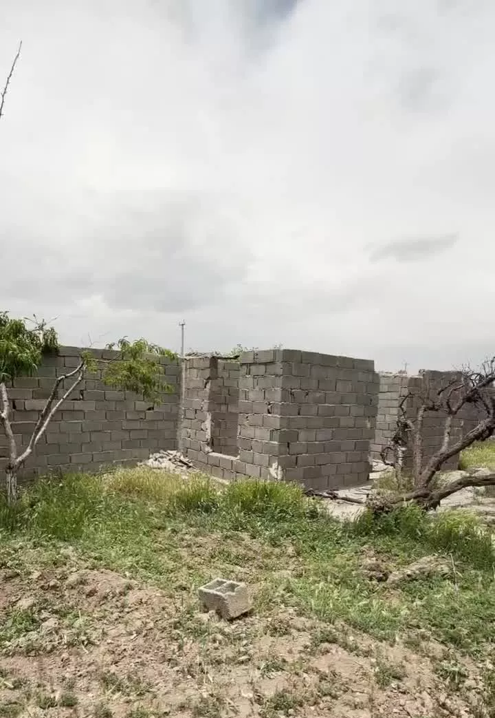 زمین چهاردیواری