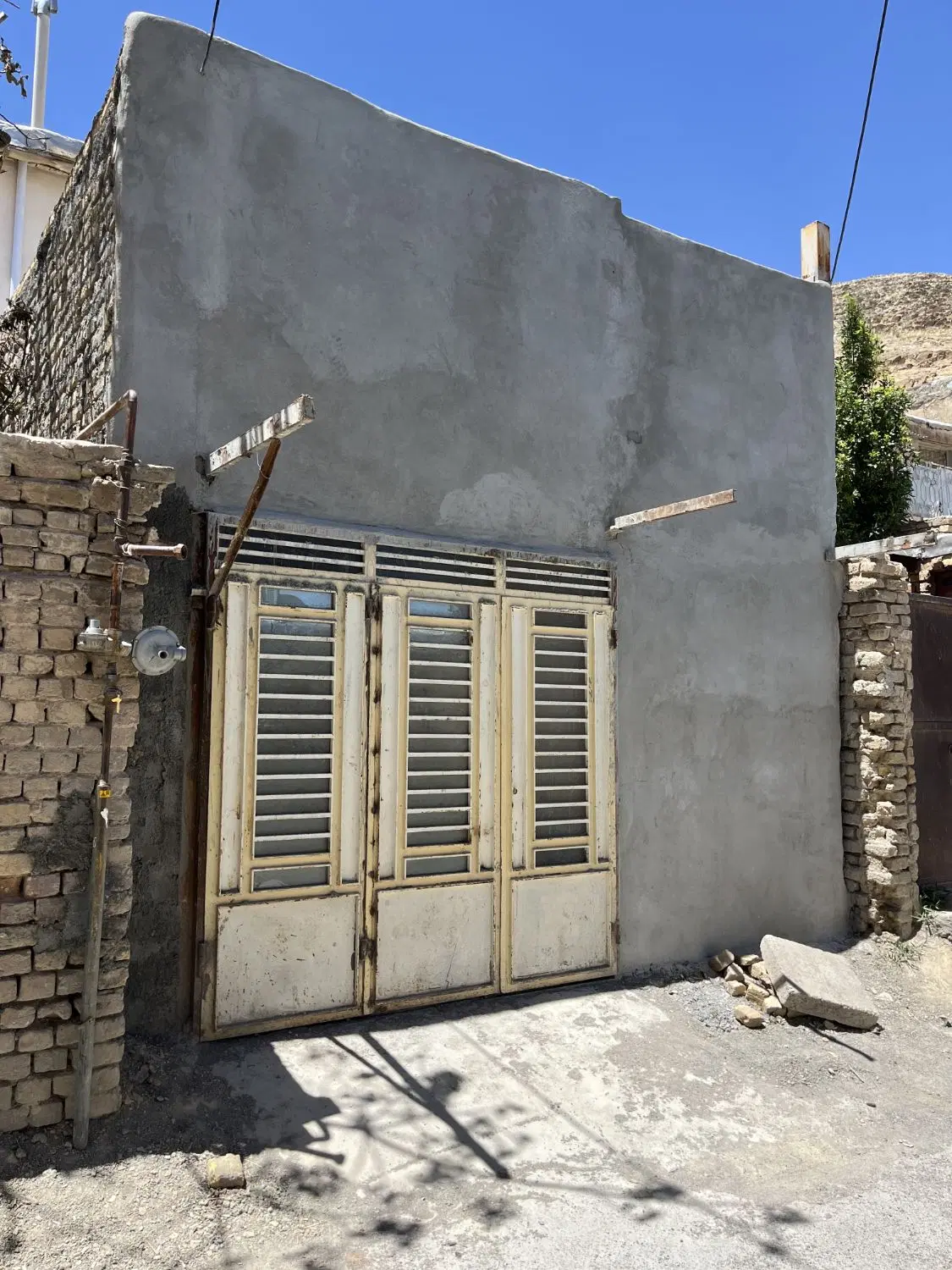 خونه نیمه کاره باخلج