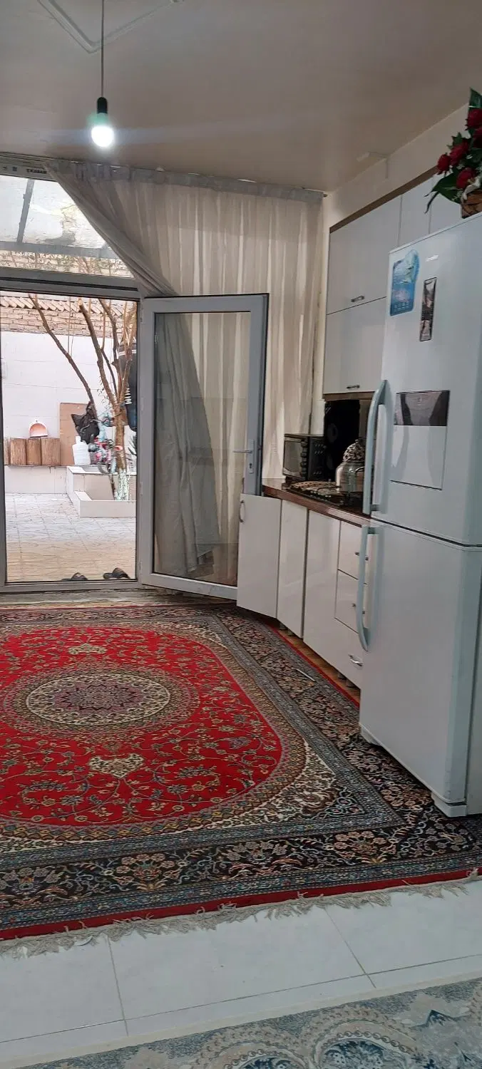 خانه ۱۰۰ متری