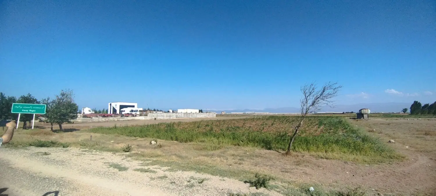 زمین سند دار