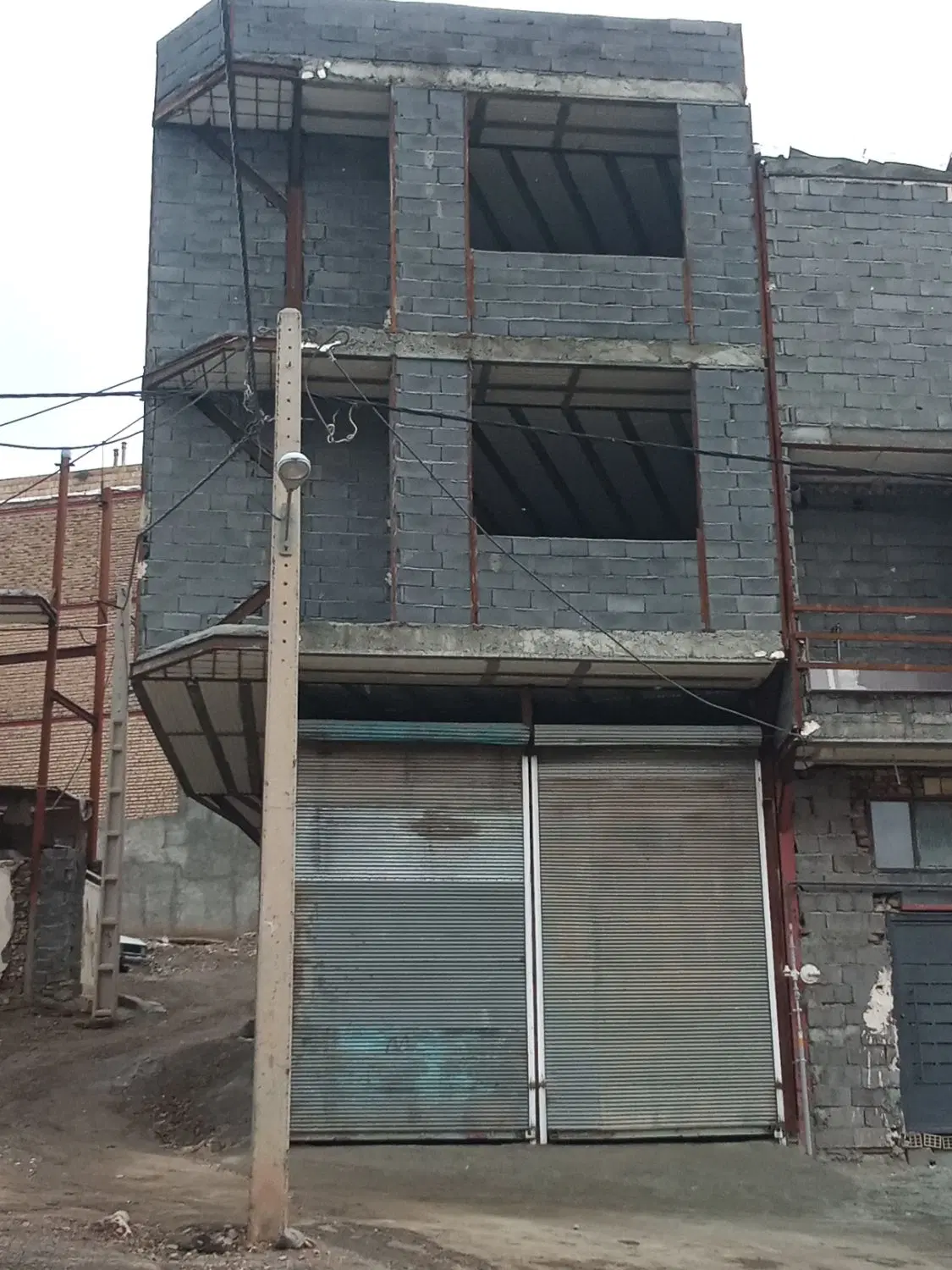 خانه شهرک سینا حسن اباد