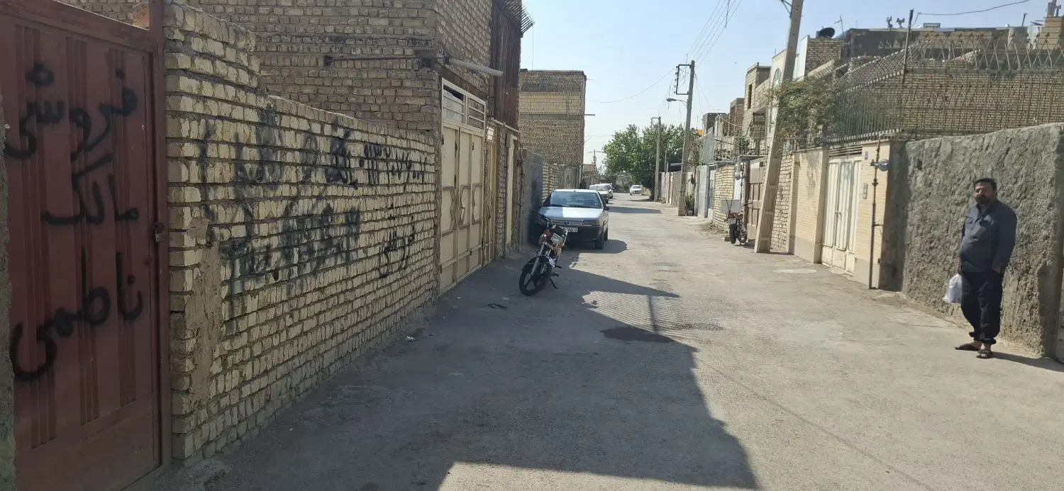 زمین ۱۰۰ متری چهار دیواری