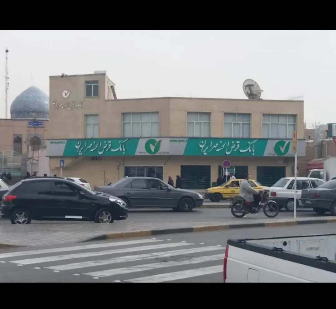 خانه کلنگی مسکونی بامجوزتجاری سرمیدان روبروی مترو