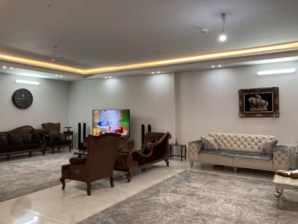 املاک مغان  اپارتمان ۱۶۵متری فول امکانات