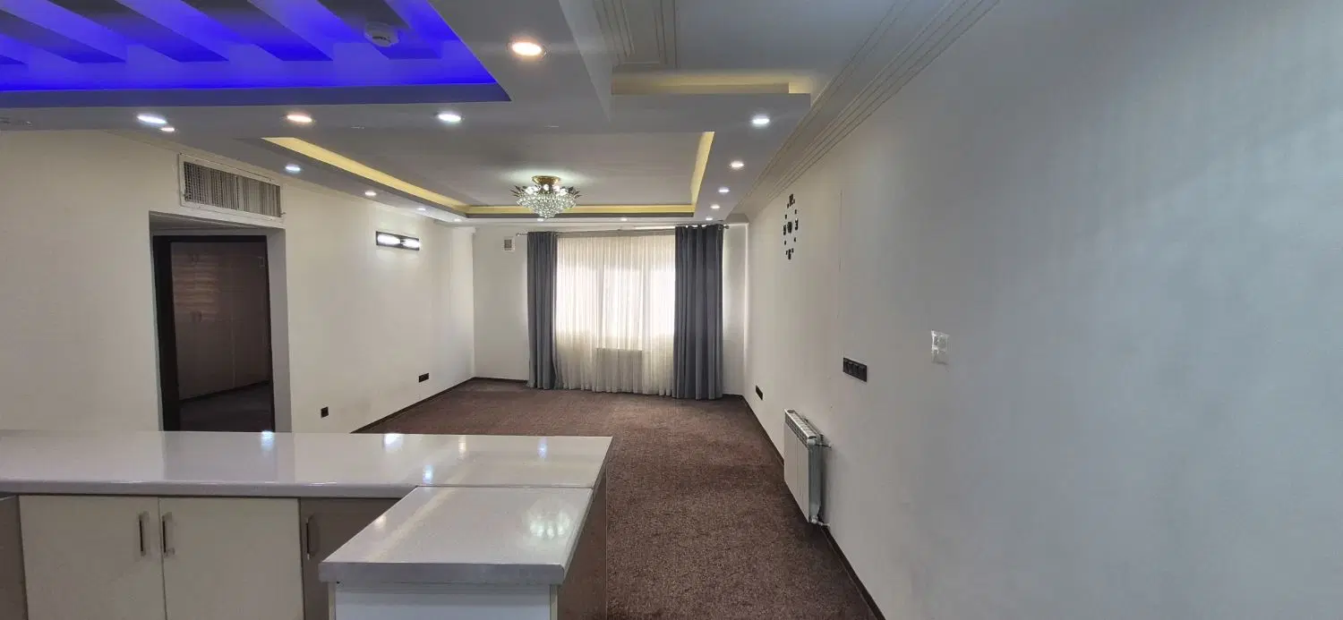 آپارتمان صدرا فاز یک