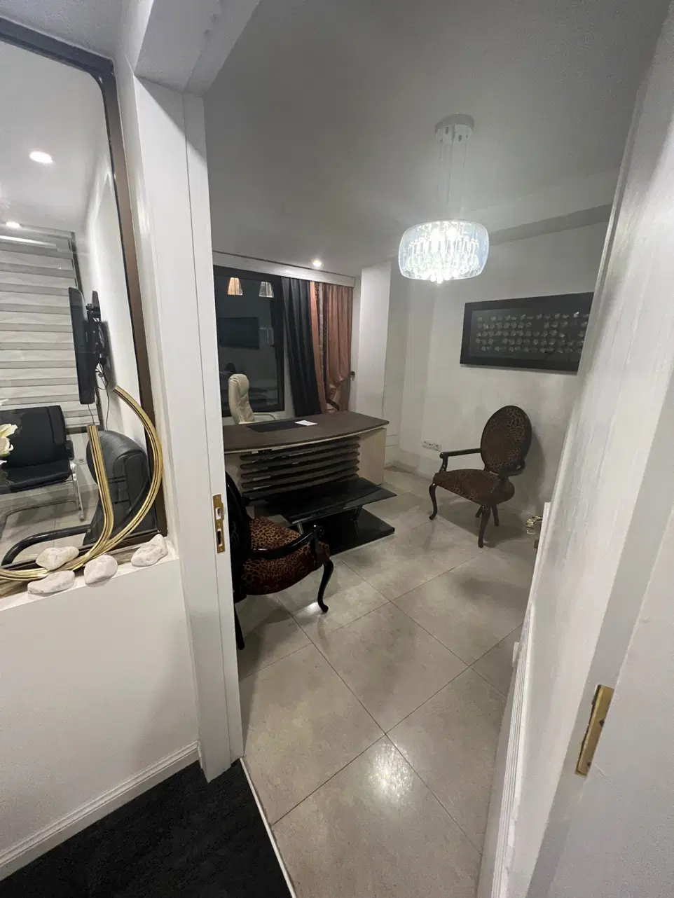 ۱۳۵ متر سند اداری، رهن،رهن و اجاره