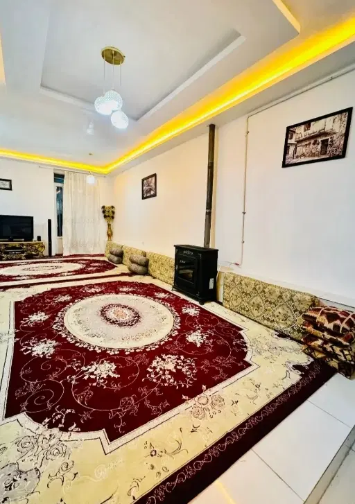 خانه زمینی آزادی 9
