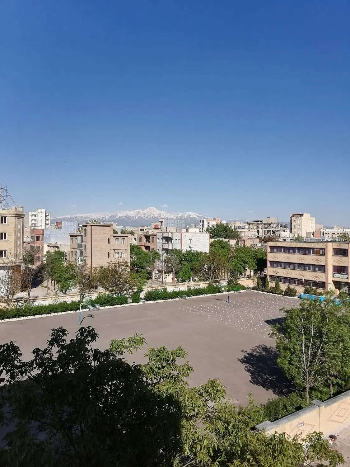 110 متر شهرک آزادی (بوستان)