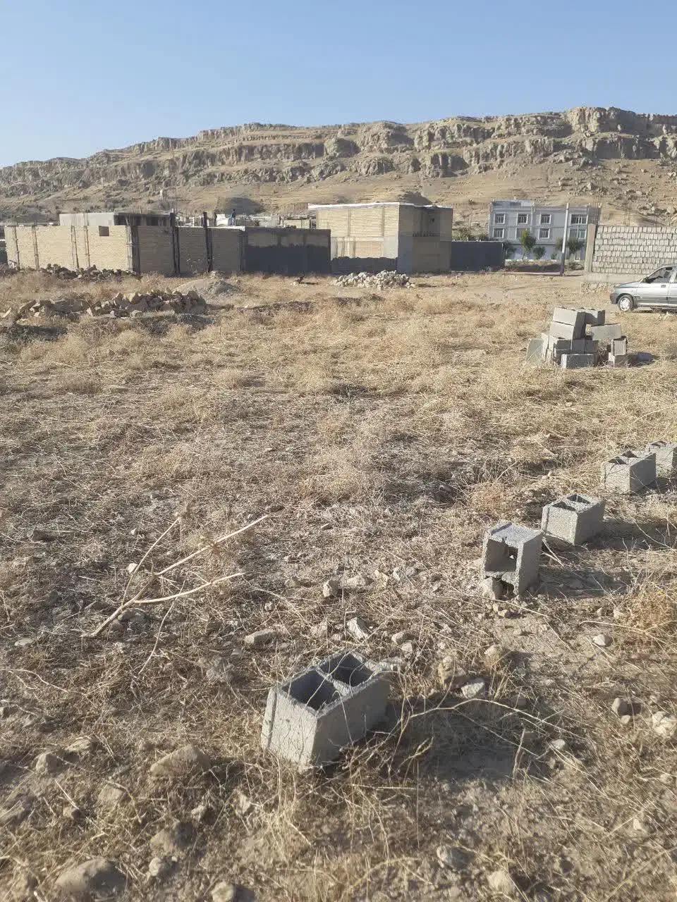 زمین مسکونی
