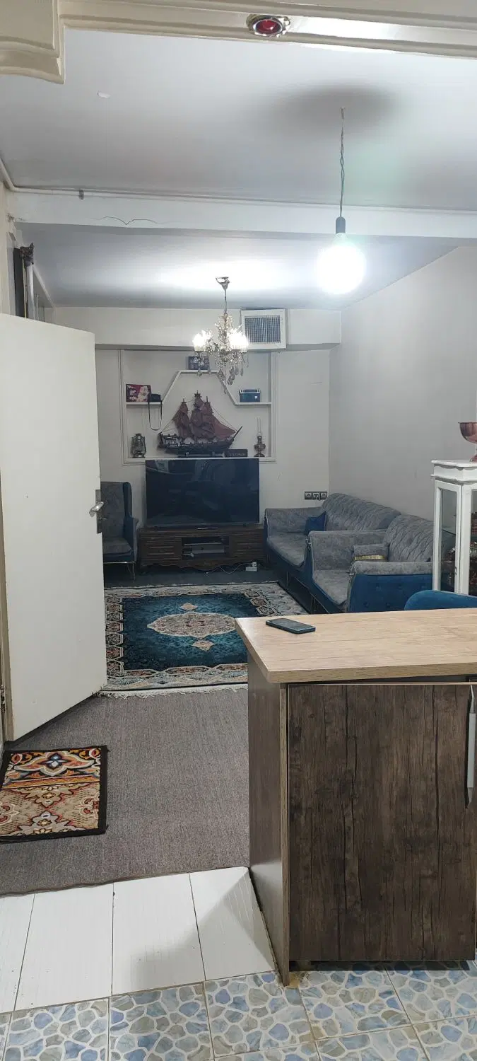 اجاره خانه ویلایی طبقه هم کف