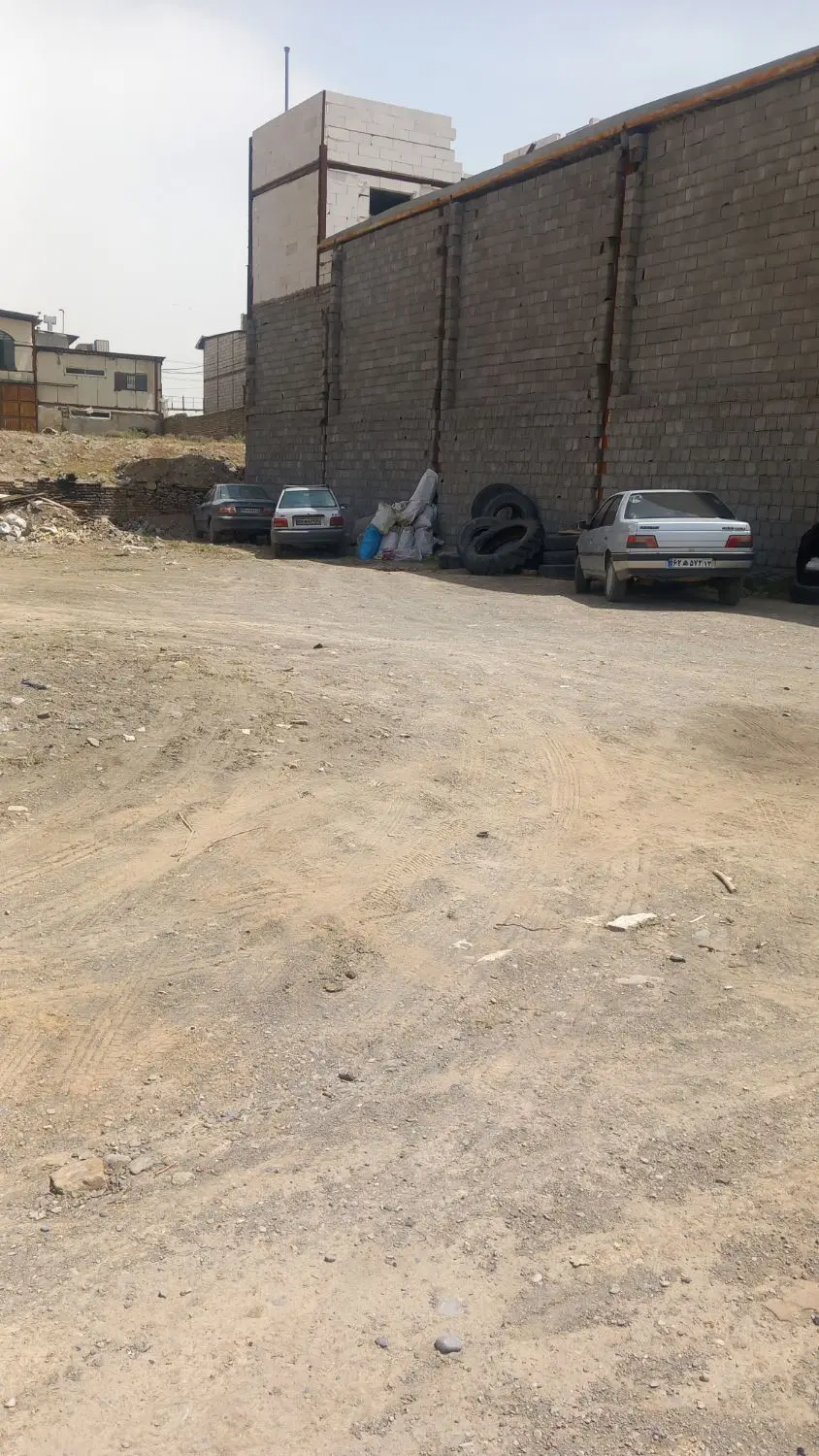 زمین ۲۵۰متر