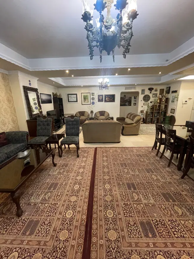 ۱۳۰متر_۳خواب_فول امکانات_پارک پلیس