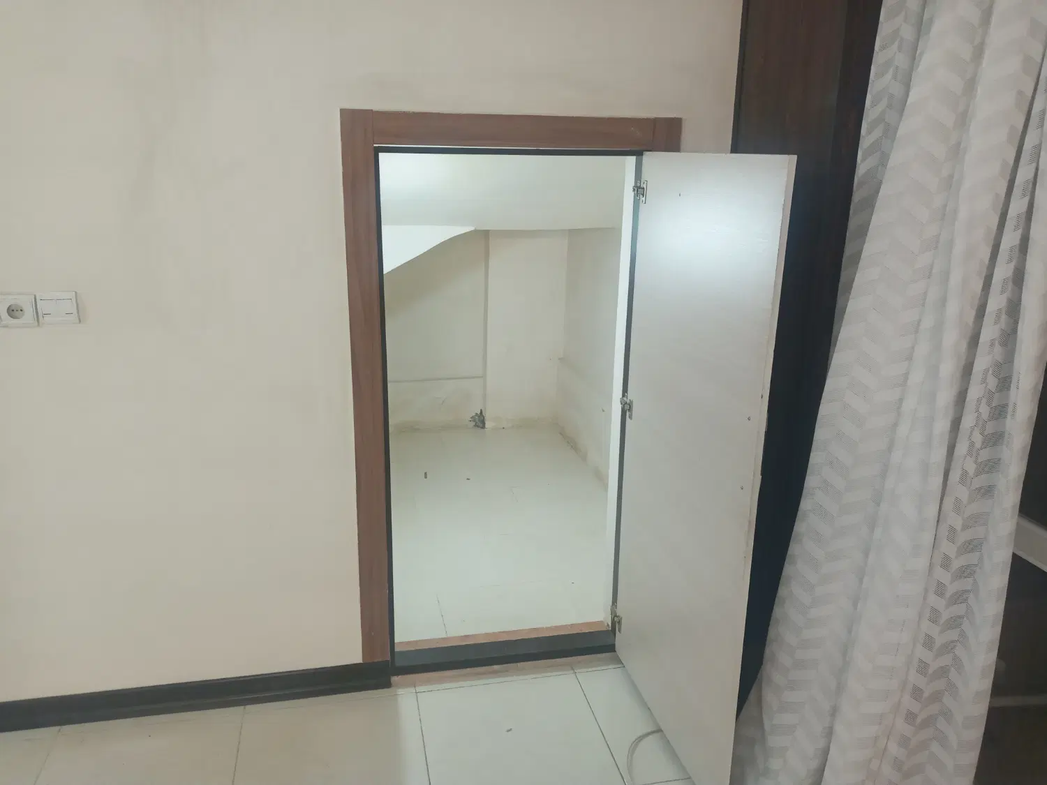 آپارتمان ۷۴متری  حیاط اختصاصی مناسب برای زوج جوان