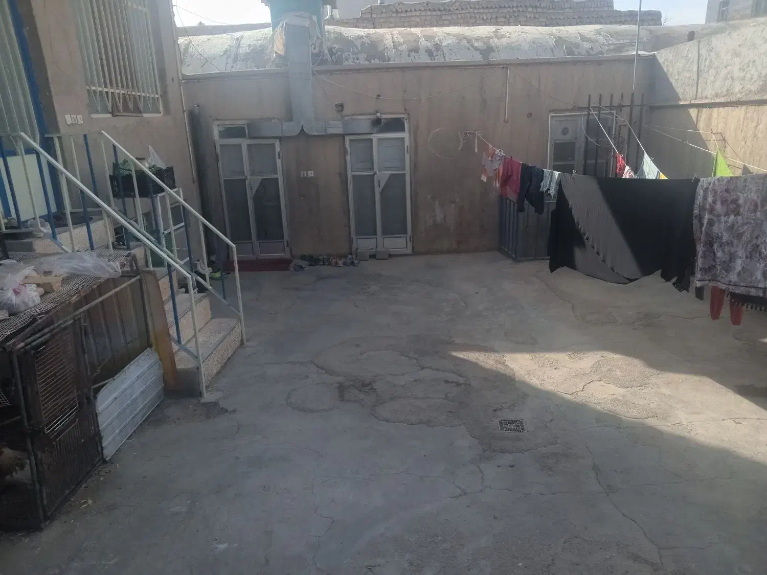 یک زمین ۱۸۰ متری مسکن ملی بایک ویلای کلنگی معاوضه