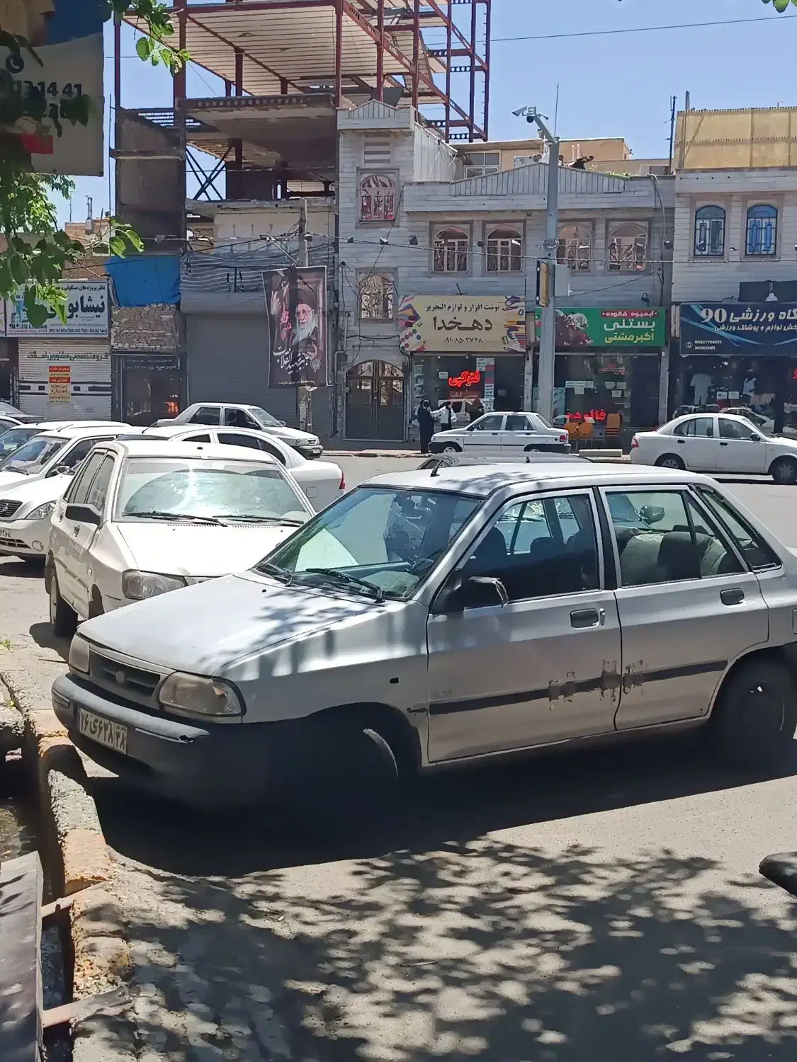 زیرزمین بهر خیابان اصلی