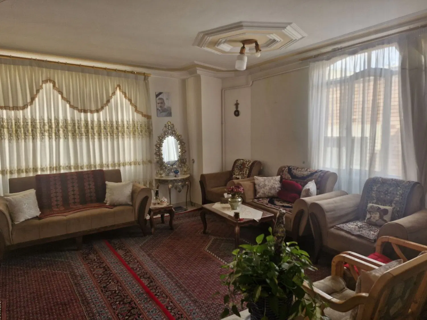 آپارتمان دو خوابه شخصی ساز 100متری خیابان صفری