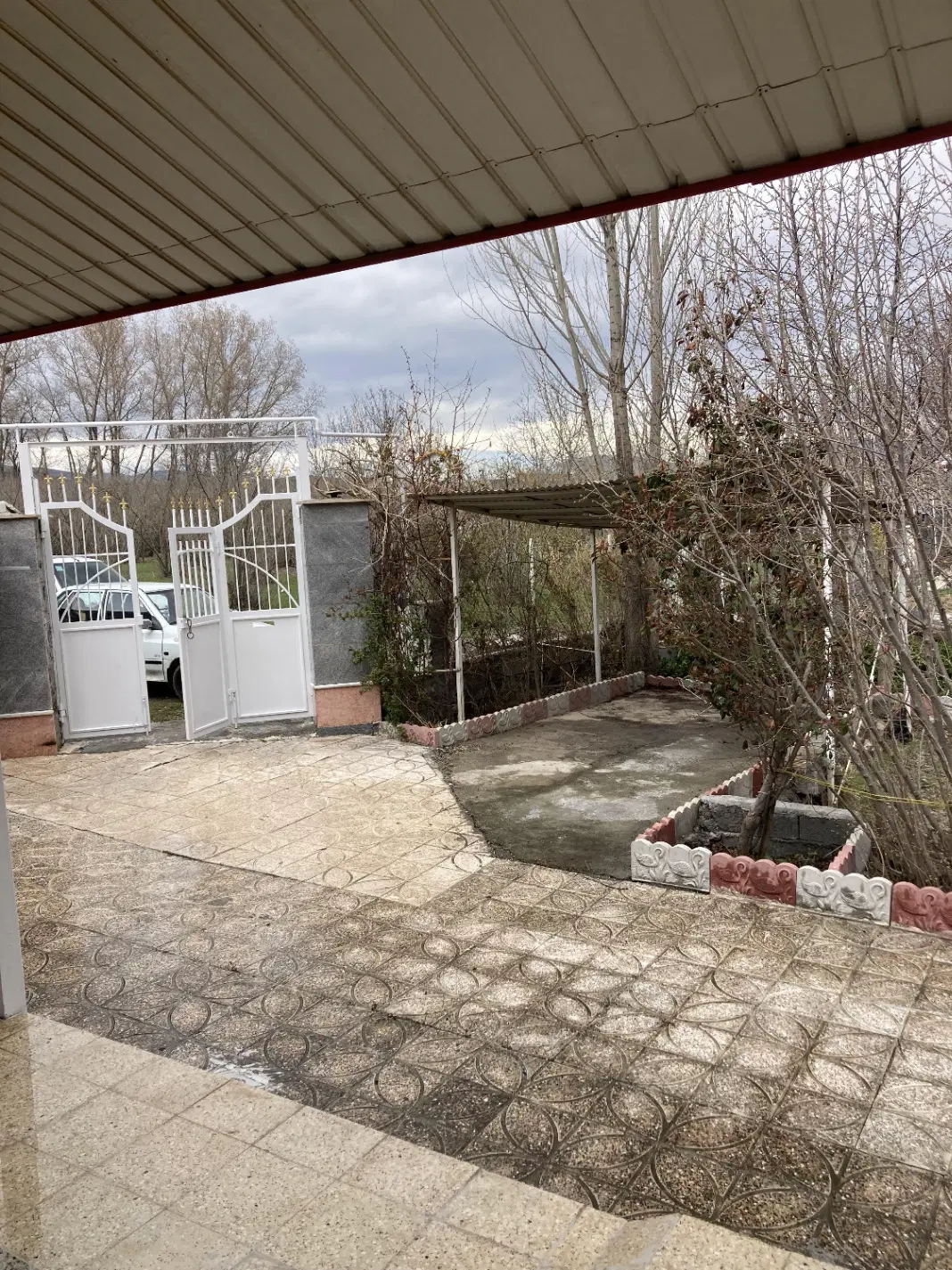 فکرکنم اونی ه که دنبالشی