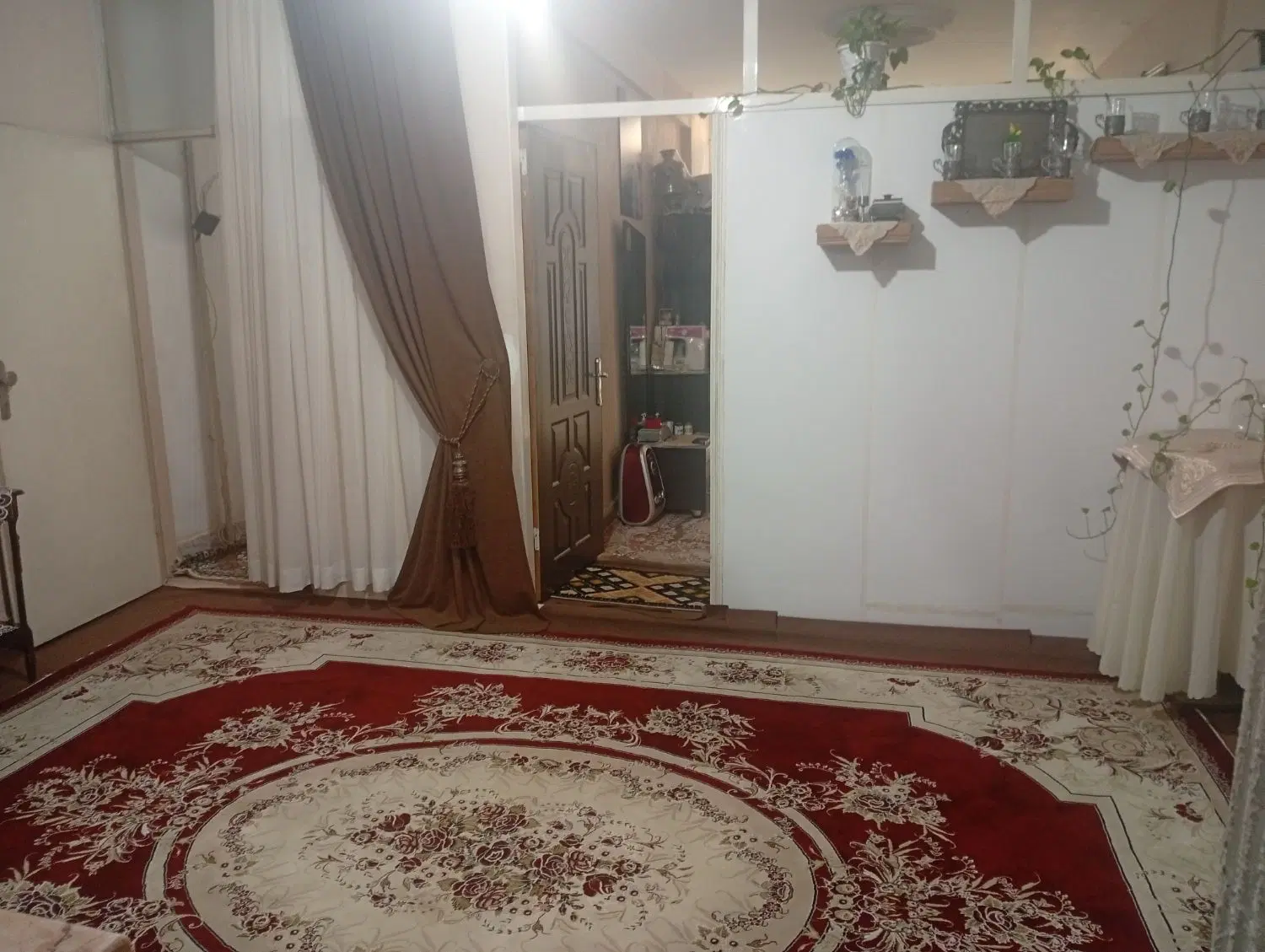 آپارتمان طبقه 2بالای همکف