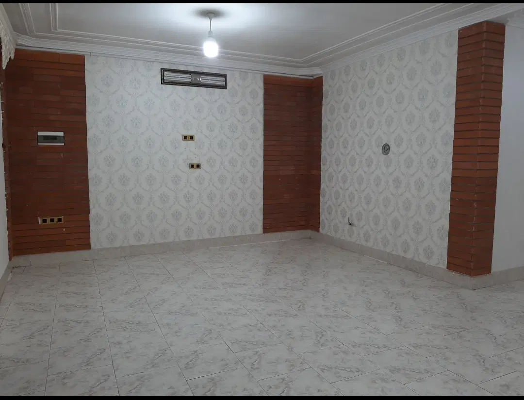 آپارتمان تقاطع بزرگمهر معلم