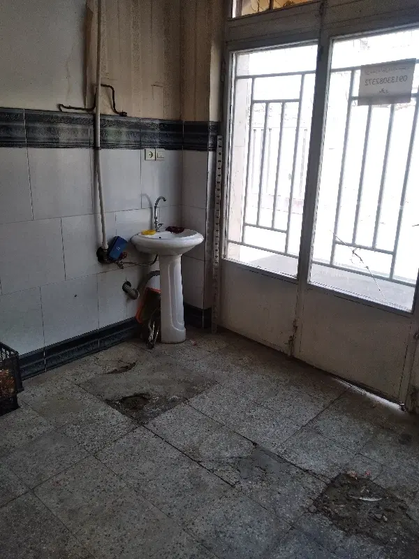 مغازه حصه جنوبی