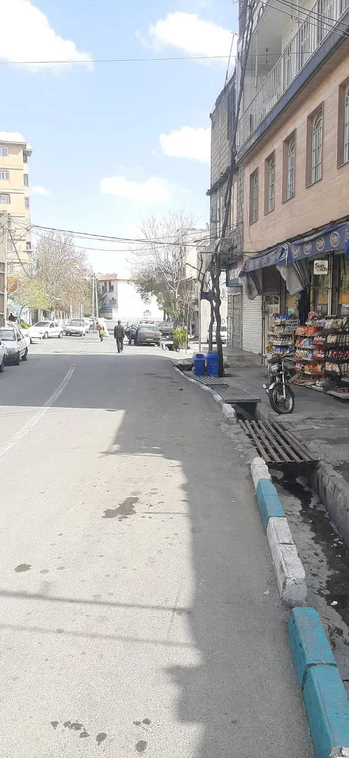 مغازه اجاره ۳۰ و ۲۵ متری