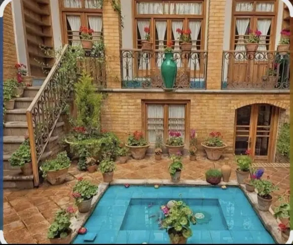 فروش منزل مسکونی (ساخت قدیم)