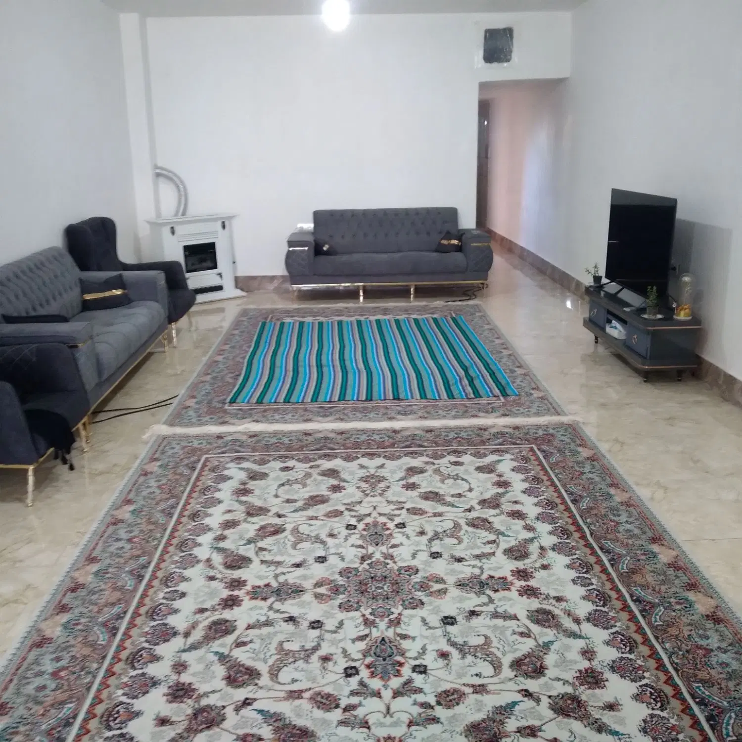اپارتمان۱۰۵متر دوخواب پارکینگ مسقف