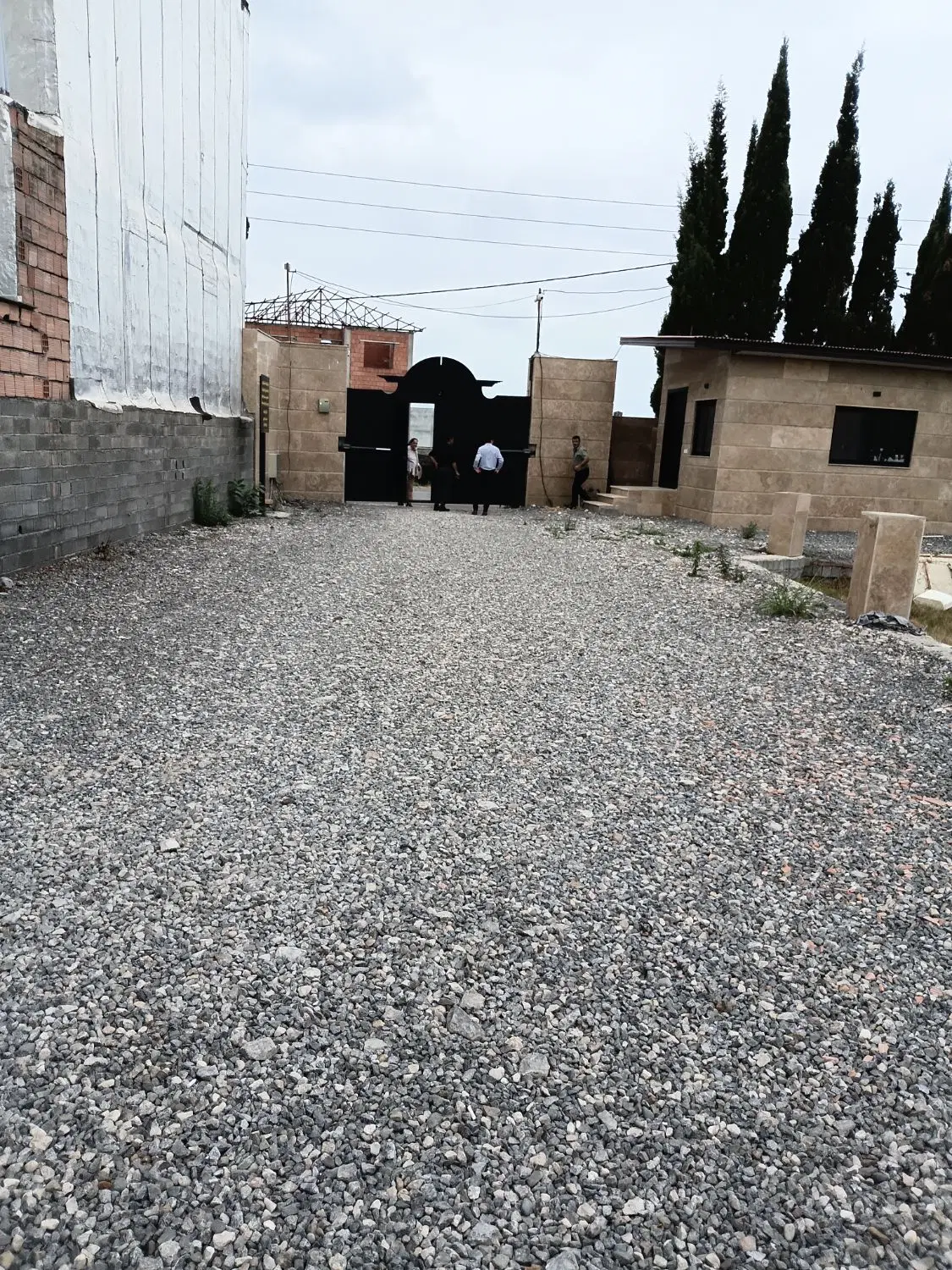 پول تو نخور بجاش یک تیکه ملک تو شمال بخر