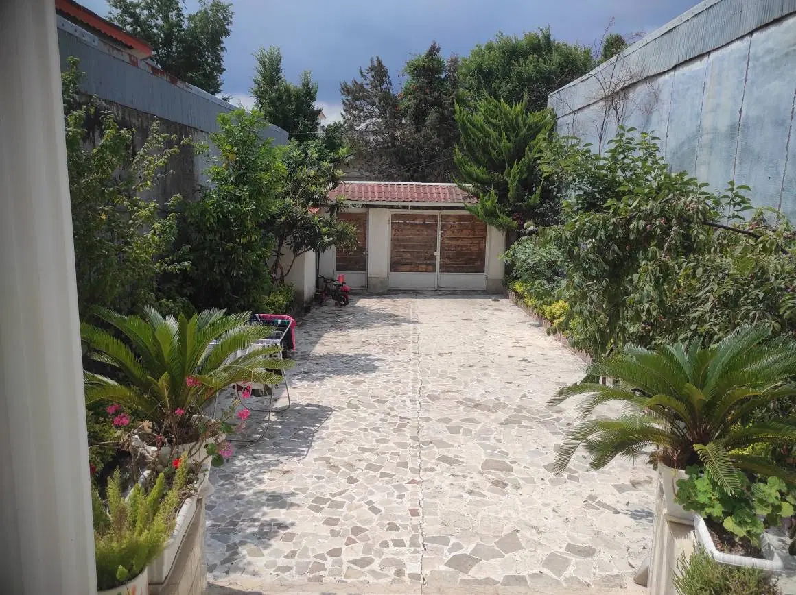 خانه ویلایی در مرکز شهر