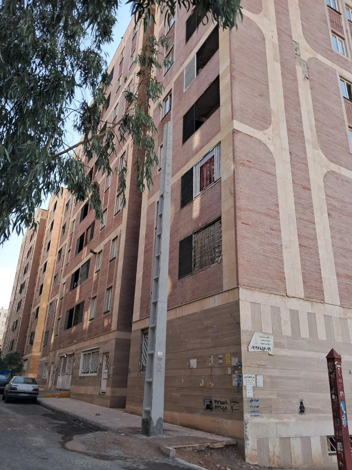 آپارتمان۸۴ متری دو خوابه ، فول امکانات  فاز ۴ پرند