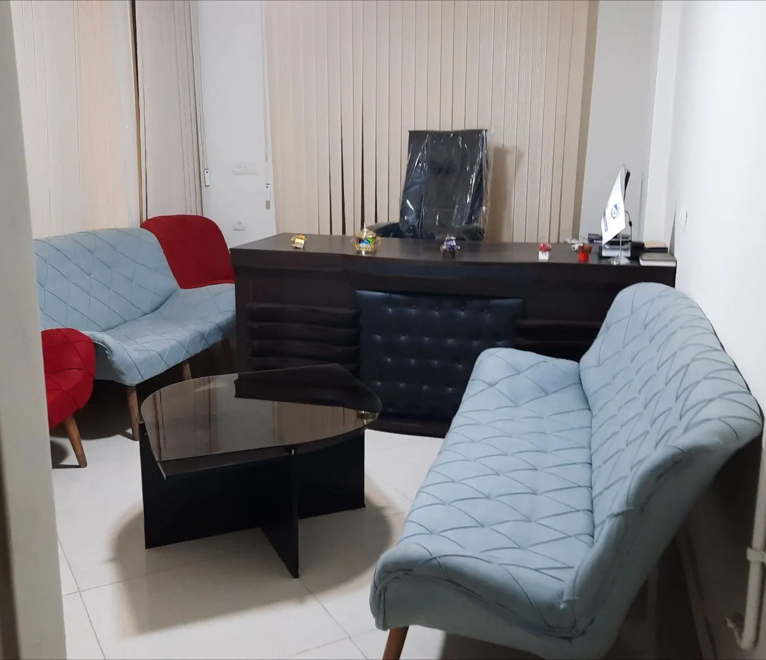اجاره مغازه تجاری_دفترکار- پاساژ چهاراه بانک