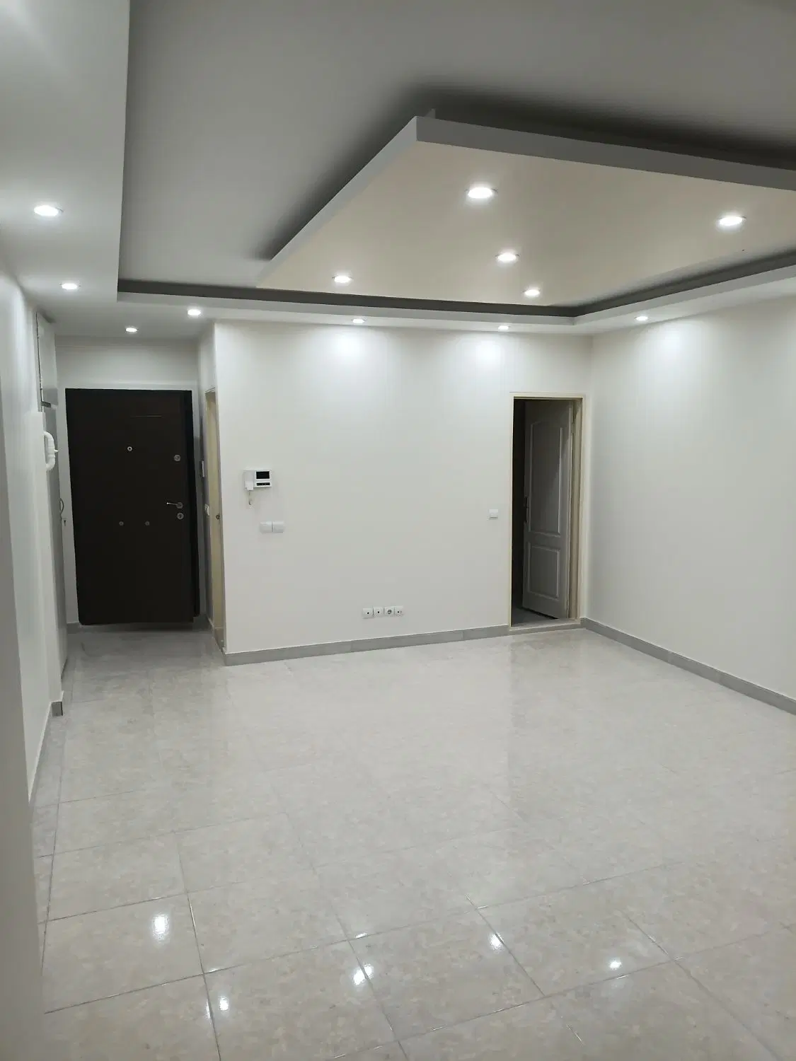 آپارتمان فوق فول امکانات