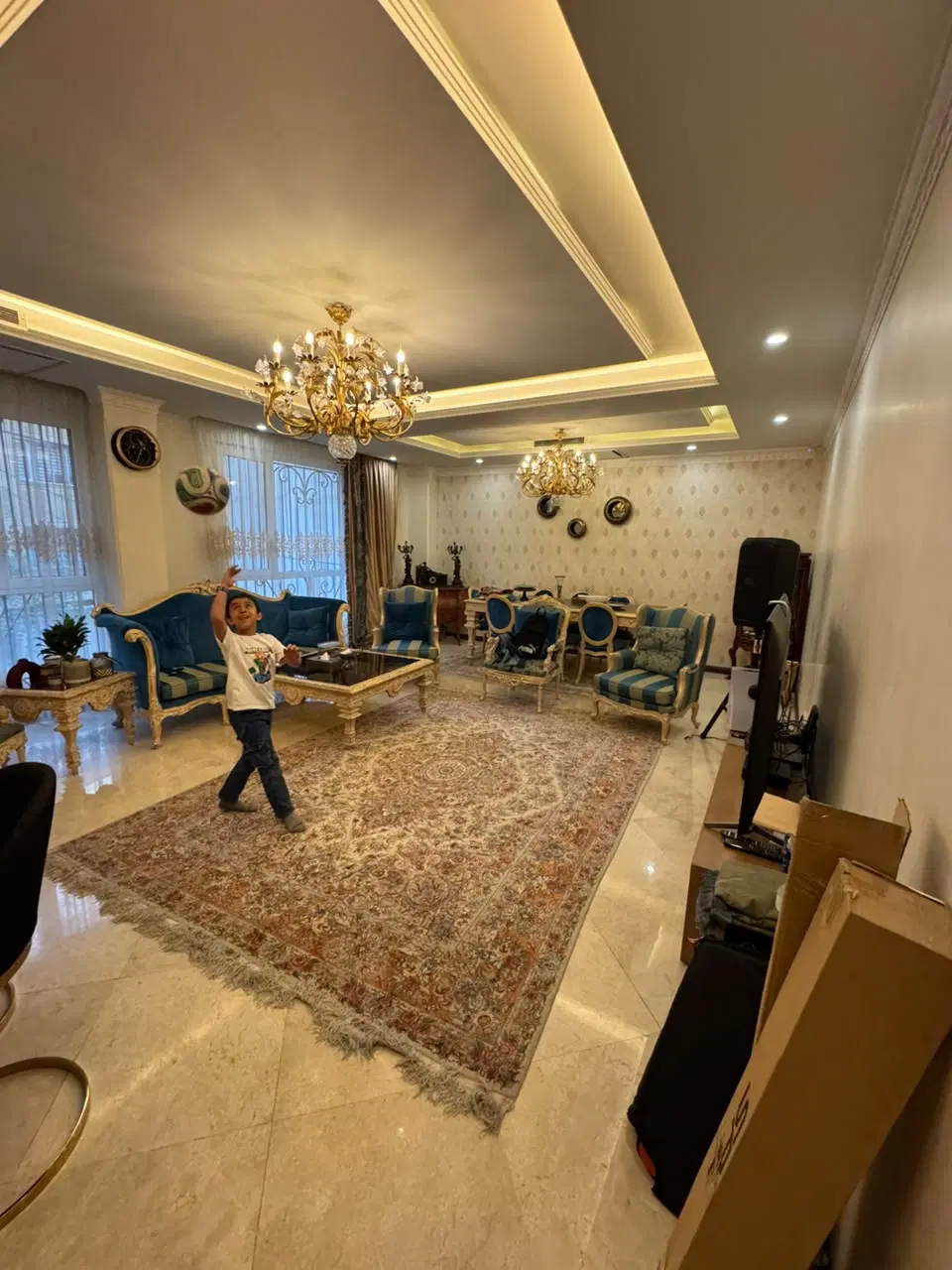 ۱۳۵ متر ۳ خواب نوساز قیمت قابل مذاکره