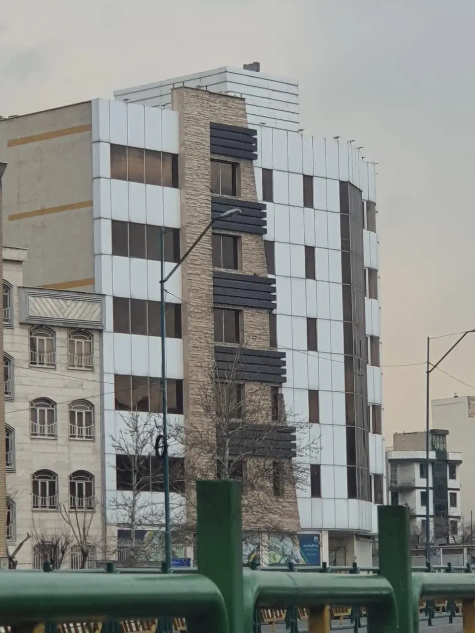فروش واحد ۱۴۳ متری با موقعیت اداری تهرانپارس غربی