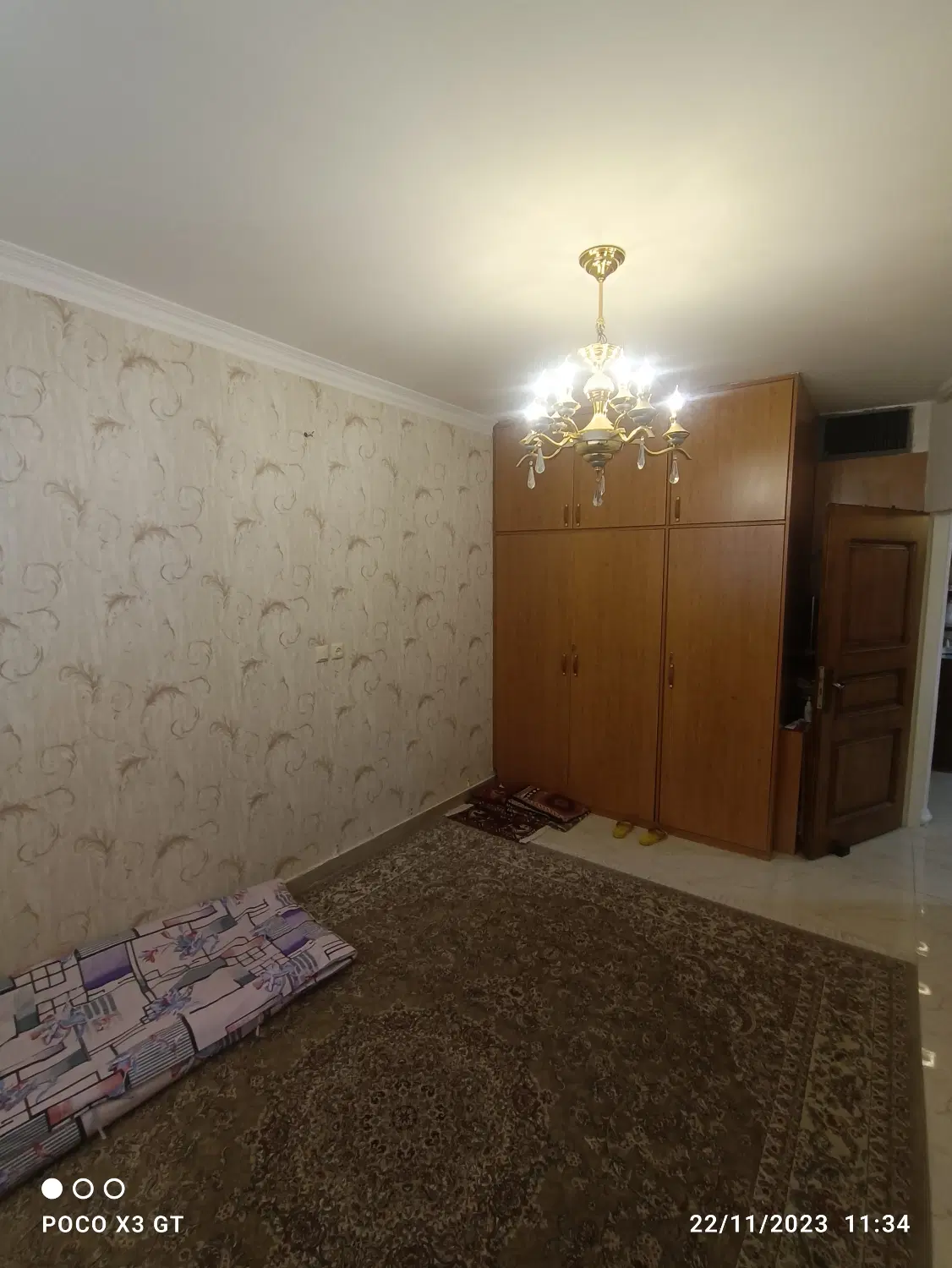 180 متر تک واحدی 3خواب چهارباغ بالا
