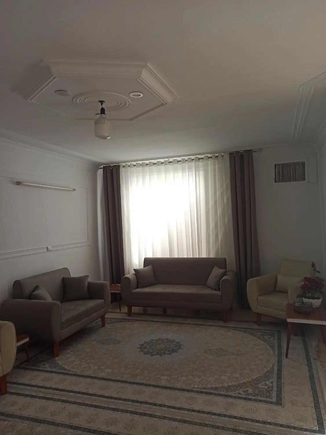 فروش یک واحد آپارتمان